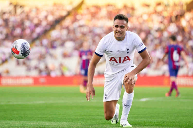 You are currently viewing Reguilon’s Tottenham Tenure on Life Support: Fabrizio Romano has uncovered a stunning development that threatens to upend Sergio Reguilon’s Spurs career, leaving fans reeling and the football world stunned