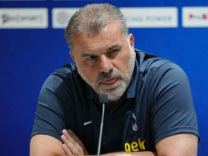 Read more about the article Postecoglou responds to Spurs fan boos and explains selection gamble