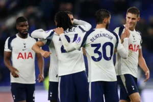 Tottenham stars hold emergency meeting over 'critical issue' after Thomas Frank controversy - Gentle Soccer