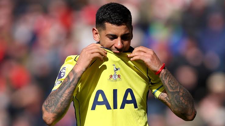 FABRIZIO ROMANO EXPOSES TOTTENHAM’S NO-NONSENSE APPROACH TO ARSENAL TRANSFER TALKS